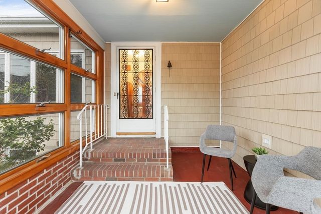 10 High Street, Nahant, MA 01908