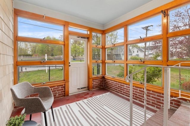10 High Street, Nahant, MA 01908