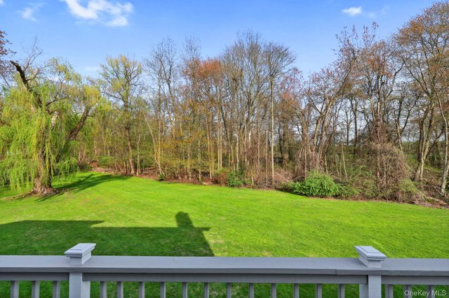 5 Deerfield Lane, Scarsdale, NY 10583