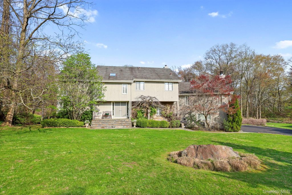 5 Deerfield Lane, Scarsdale, NY 10583