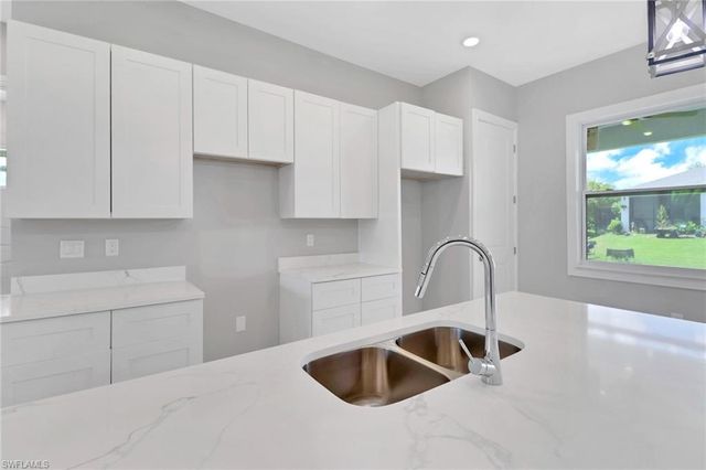 6138 Holt CT, Fort Myers, FL 33905