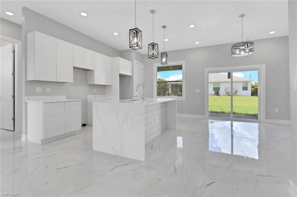 6138 Holt CT, FORT MYERS, FL 33905 — photo 2