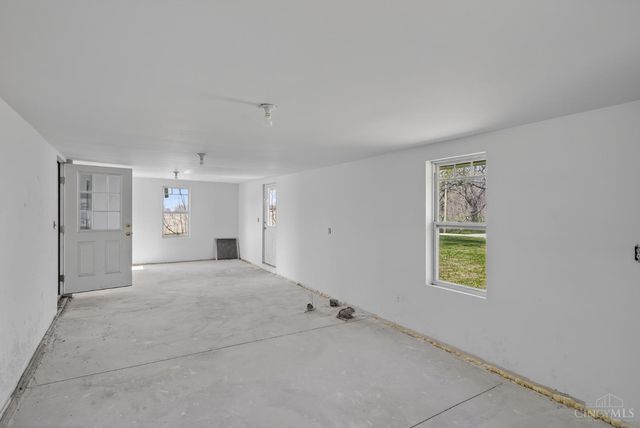 5704 State Route 73, Chester Twp, OH 45177