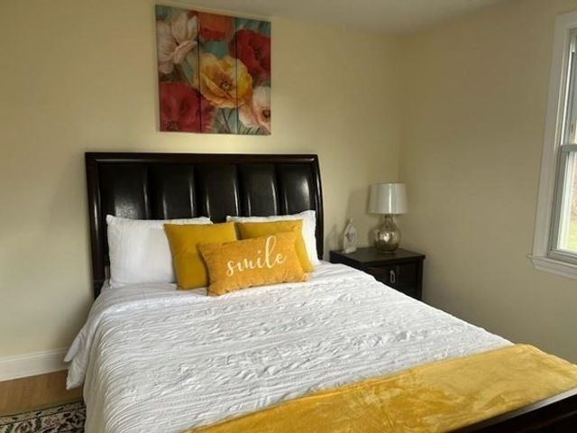 31 Cocasset Street 5, Foxboro, MA 02035