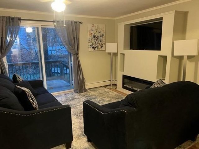 31 Cocasset Street 5, Foxboro, MA 02035