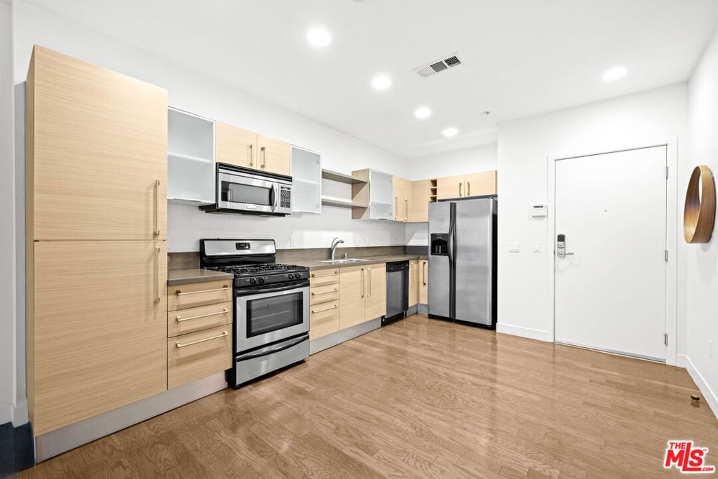 1234 Wilshire Boulevard 422, Los Angeles, CA 90017 — photo 4