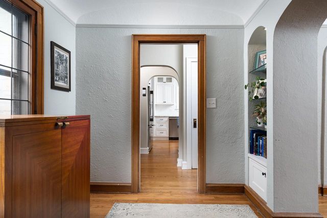 7023 Grand PARKWAY, Wauwatosa, WI 53213