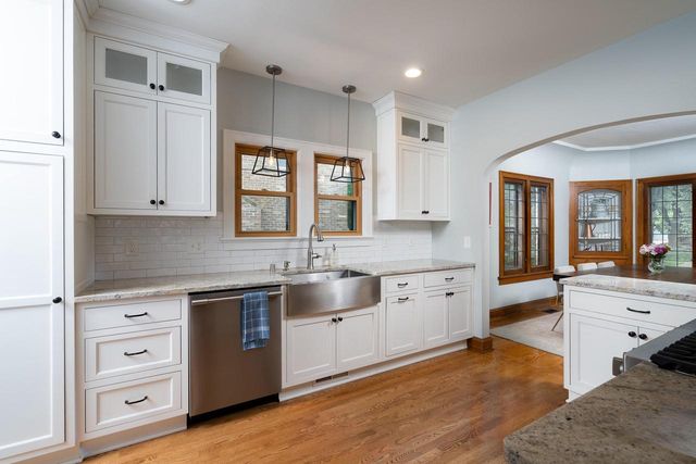 7023 Grand PARKWAY, Wauwatosa, WI 53213