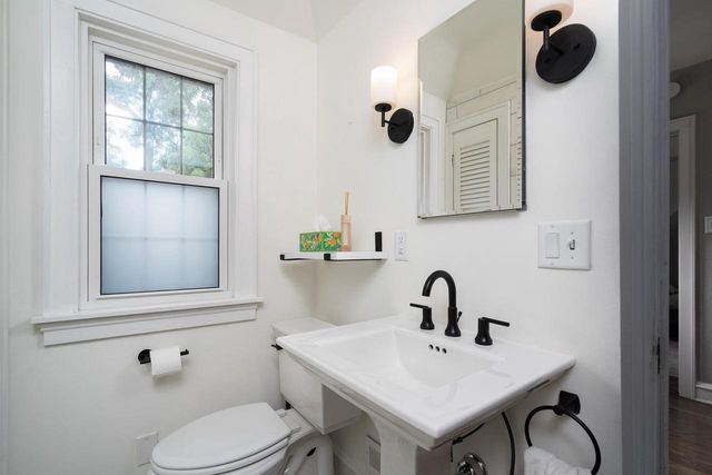 7023 Grand PARKWAY, Wauwatosa, WI 53213