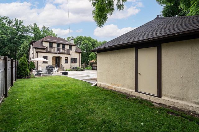 7023 Grand PARKWAY, Wauwatosa, WI 53213
