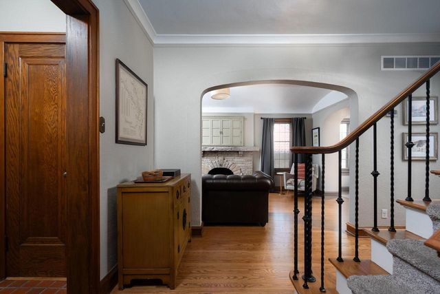 7023 Grand PARKWAY, Wauwatosa, WI 53213