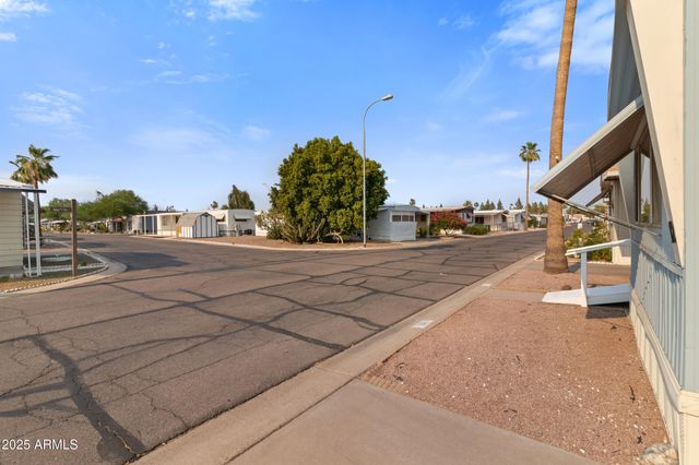 535 S ALMA SCHOOL Road 12, Mesa, AZ 85210