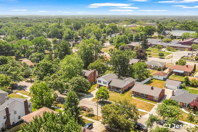 1929 Lotus Avenue SE, Grand Rapids, MI 49506
