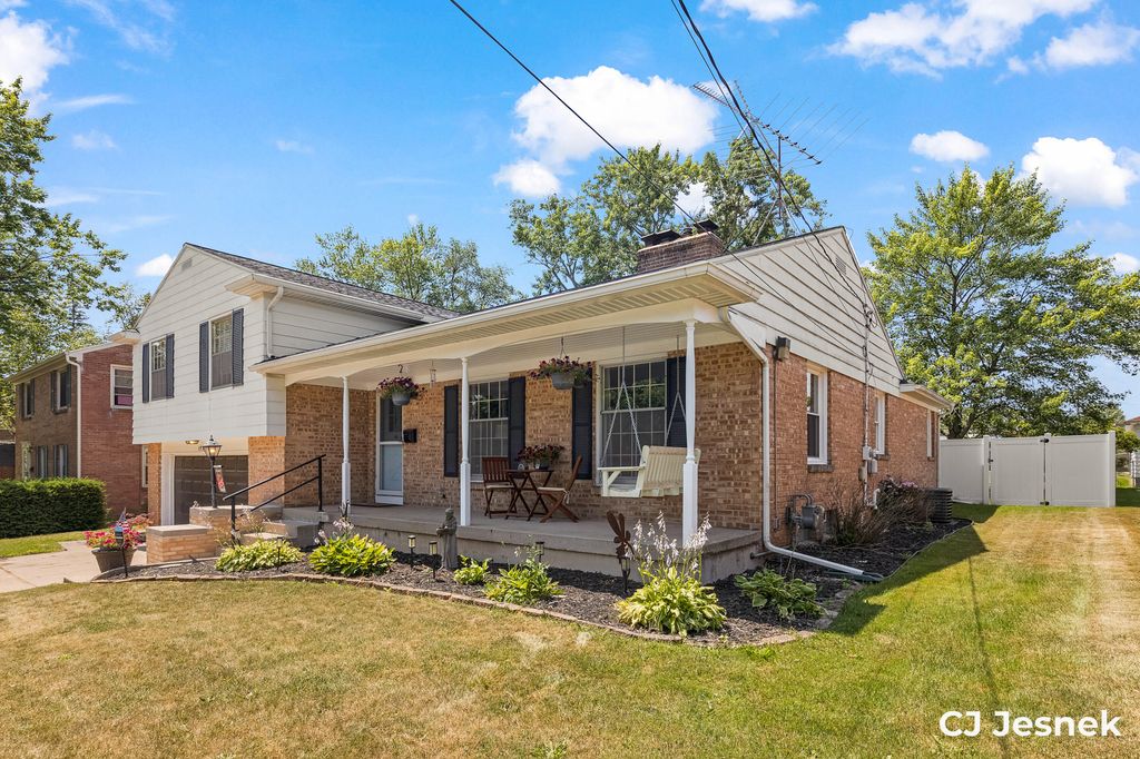 1929 Lotus Avenue SE, Grand Rapids, MI 49506