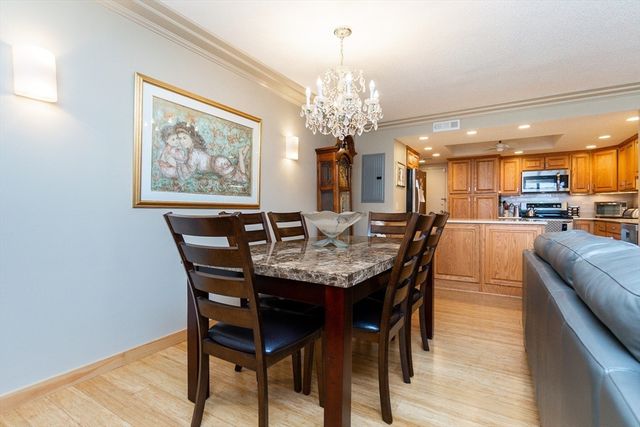 404 Paradise Rd 1T, Swampscott, MA 01907