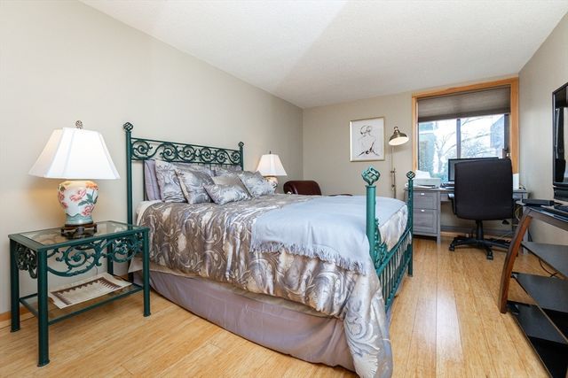 404 Paradise Rd 1T, Swampscott, MA 01907