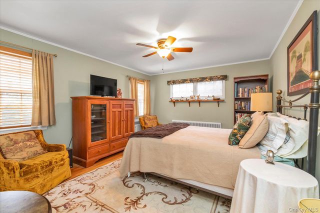 55 Vassar Street, Garden City, NY 11530