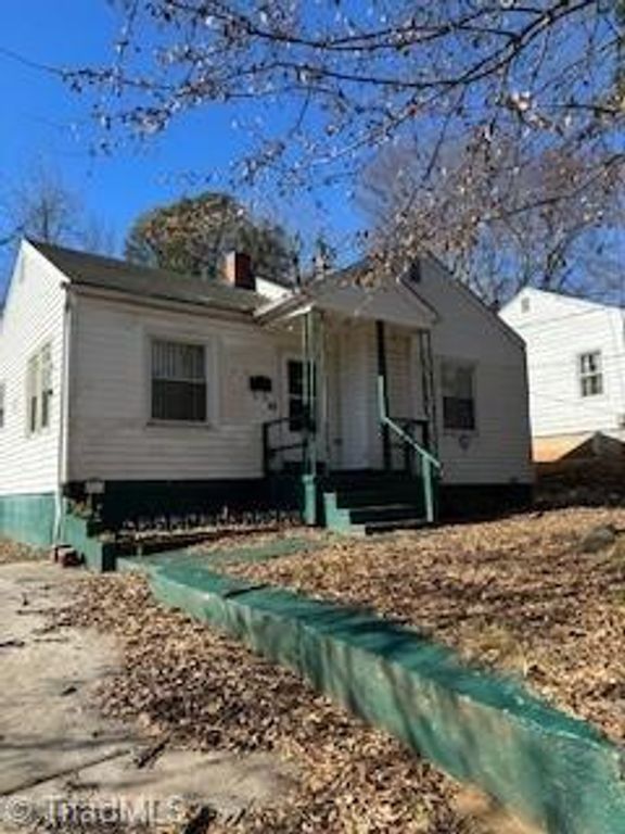 1030 Thurmond Street, Winston-salem, NC 27105