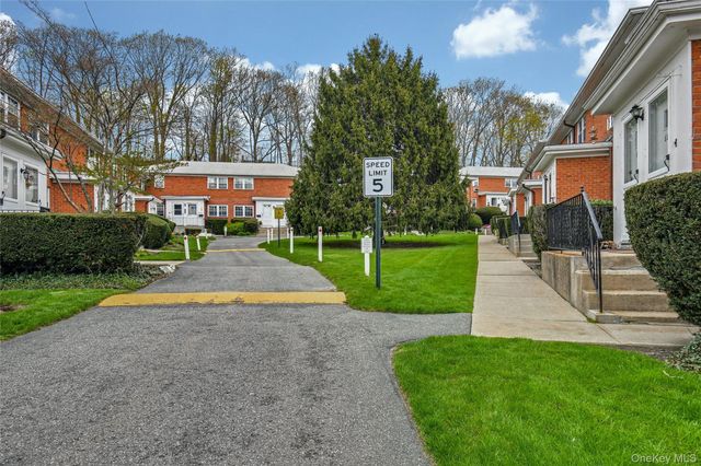 451 Main Street 28, Northport, NY 11768