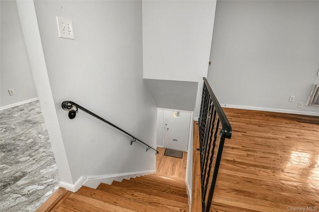 451 Main Street 28, Northport, NY 11768