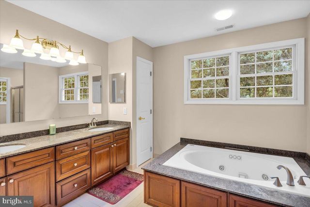 113 LIGHTHOUSE LN, Egg Harbor Township, NJ 08234