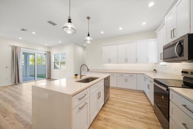 14733 SUNSET DRIVE, Largo, FL 33774