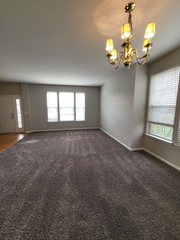 18392 Springwood Drive, Grayslake, IL 60030