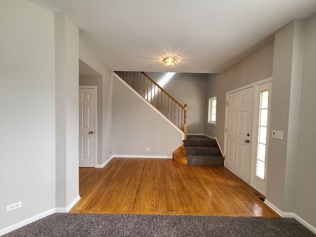 18392 Springwood Drive, Grayslake, IL 60030