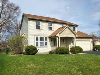 18392 Springwood Drive, Grayslake, IL 60030
