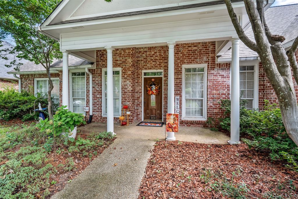 3858 Broadmoore Court, Tyler, TX 75707