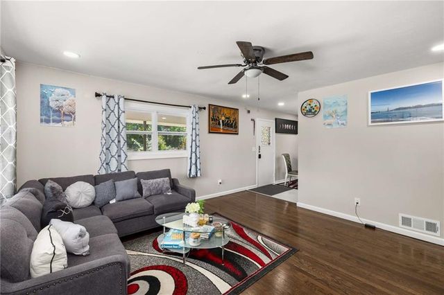 4317 Brookside Drive, Forest Park, GA 30297