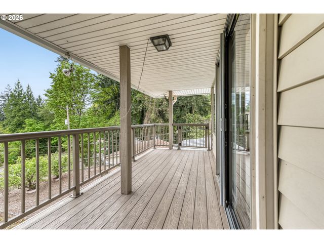 7040 Sw 2ND Ave, Portland, OR 97219