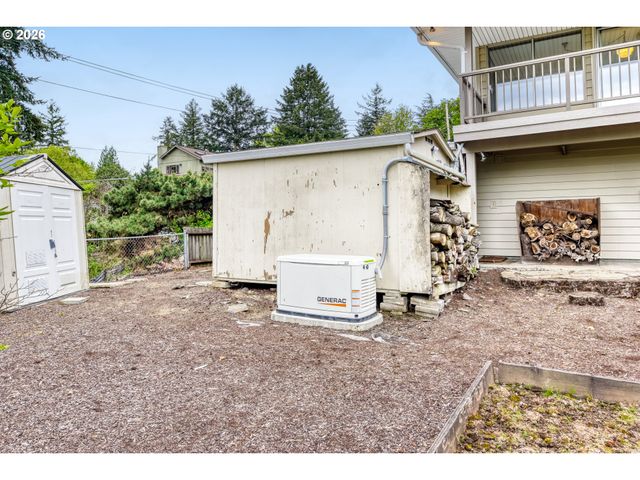7040 Sw 2ND Ave, Portland, OR 97219