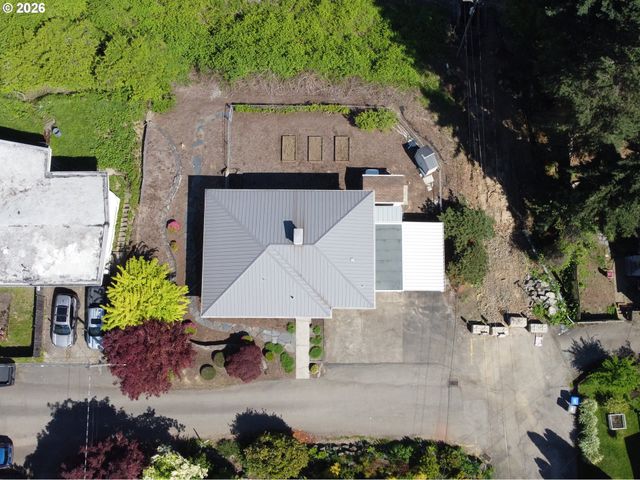7040 Sw 2ND Ave, Portland, OR 97219