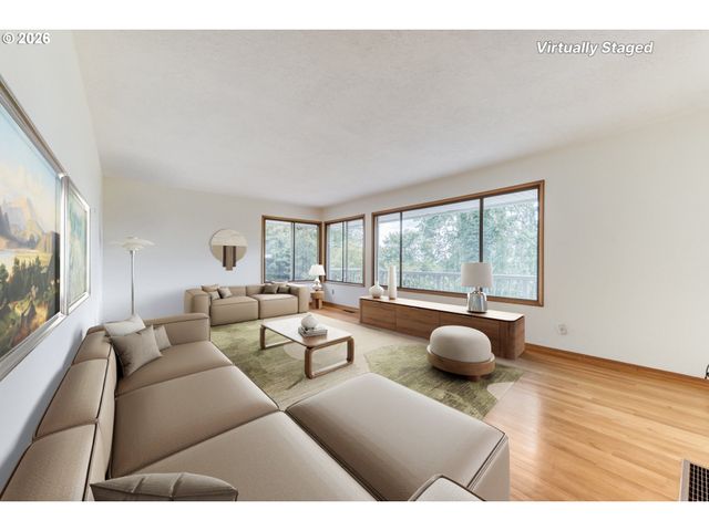 7040 Sw 2ND Ave, Portland, OR 97219