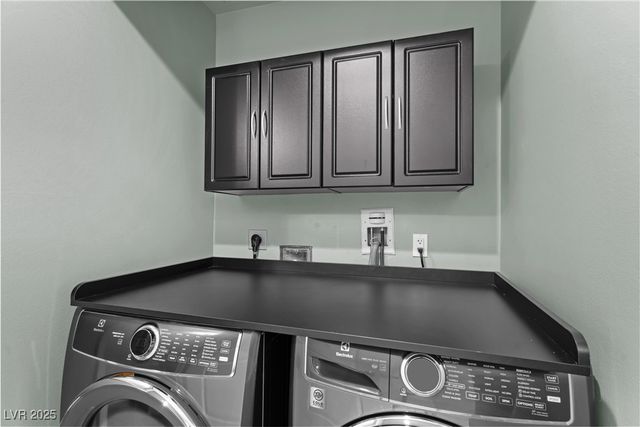 8255 Las Vegas Boulevard 702, Las Vegas, NV 89123