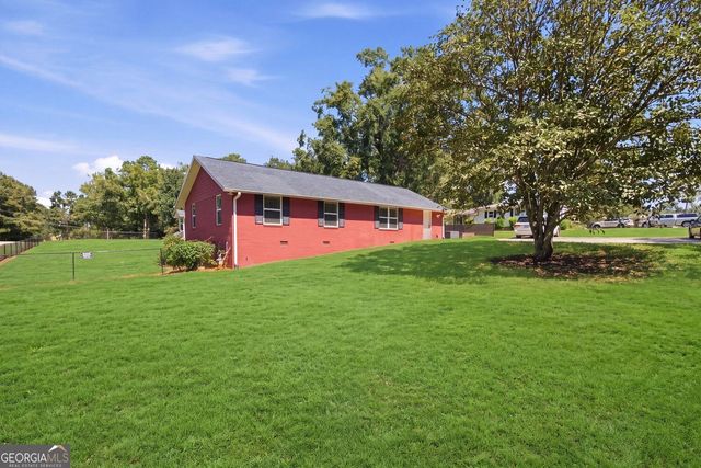 116 Smith Street, Locust Grove, GA 30248