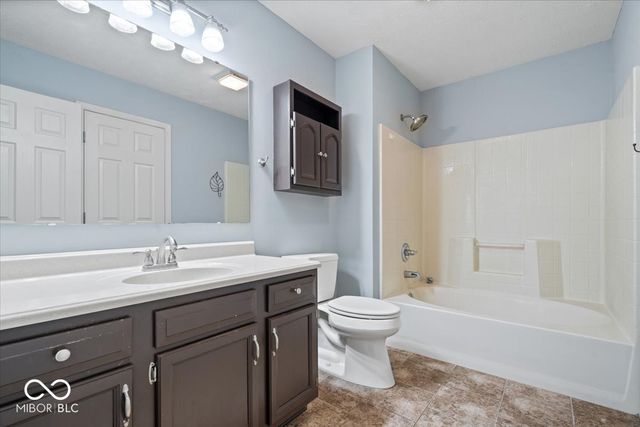 11503 Creekview Lane, Indianapolis, IN 46236