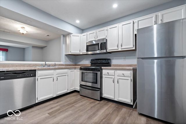 11503 Creekview Lane, Indianapolis, IN 46236