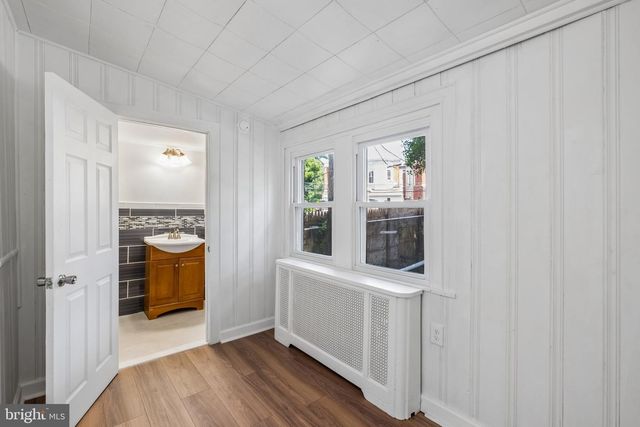 627 WALNUT ST, Darby, PA 19023