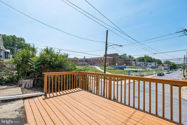 627 WALNUT ST, Darby, PA 19023