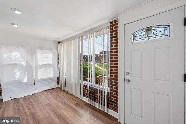 627 WALNUT ST, Darby, PA 19023