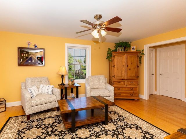 18 North Road, East Kingston, NH 03827