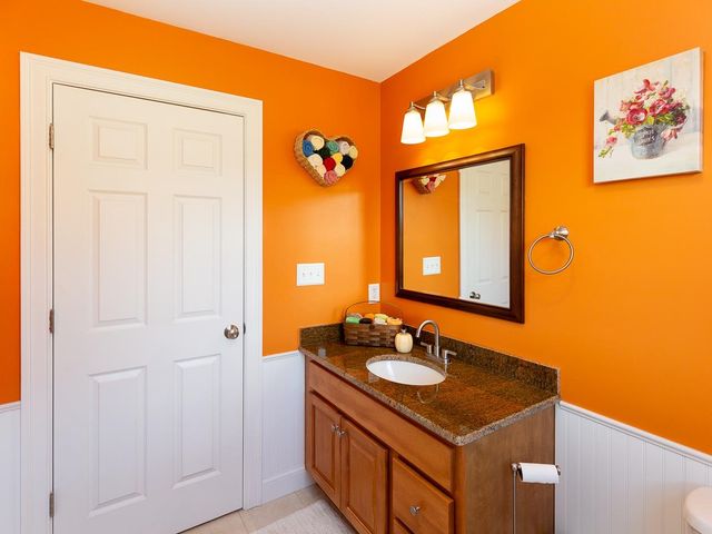 18 North Road, East Kingston, NH 03827