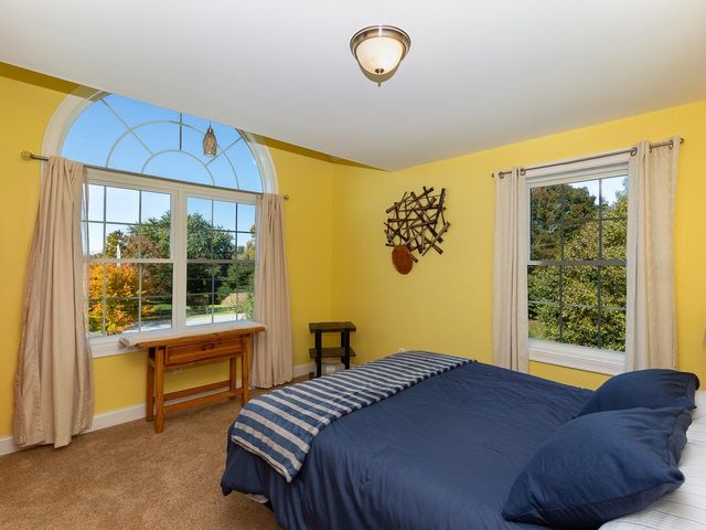 18 North Road, East Kingston, NH 03827