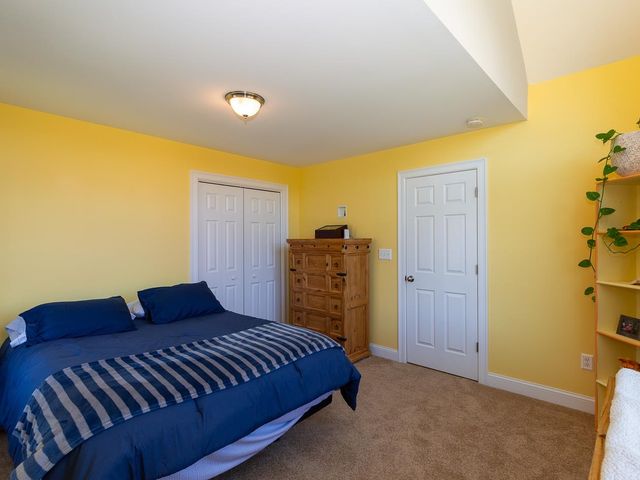 18 North Road, East Kingston, NH 03827