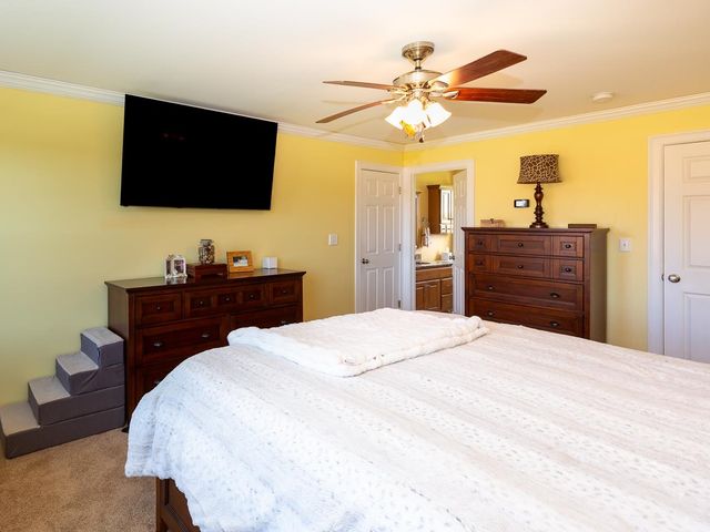 18 North Road, East Kingston, NH 03827