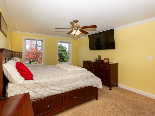 18 North Road, East Kingston, NH 03827