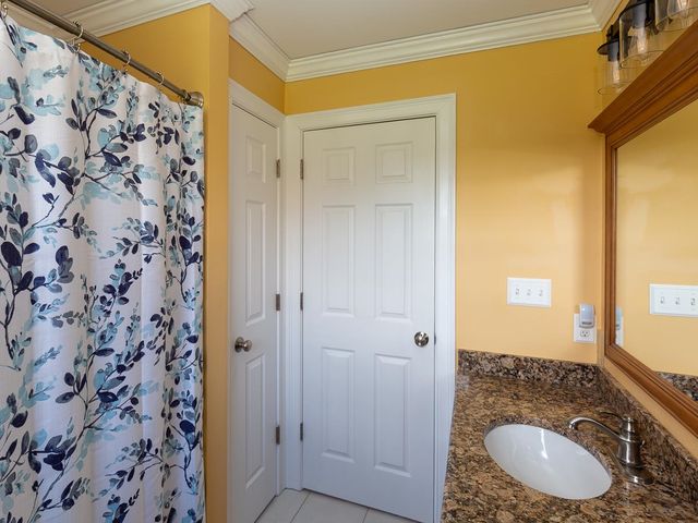 18 North Road, East Kingston, NH 03827