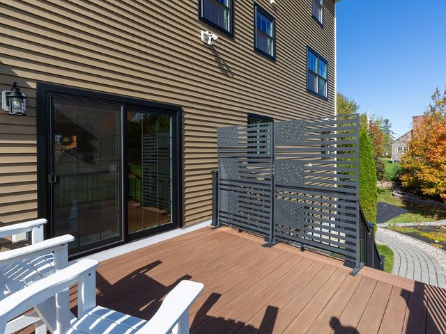 18 North Road, East Kingston, NH 03827